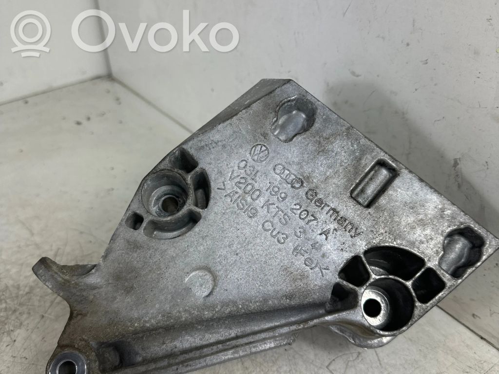 Volkswagen Polo V 6R Engine mounting bracket 