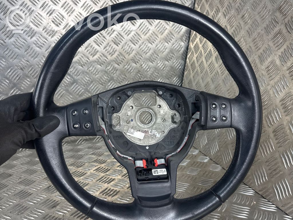 Seat Leon (1P) Lenkrad 