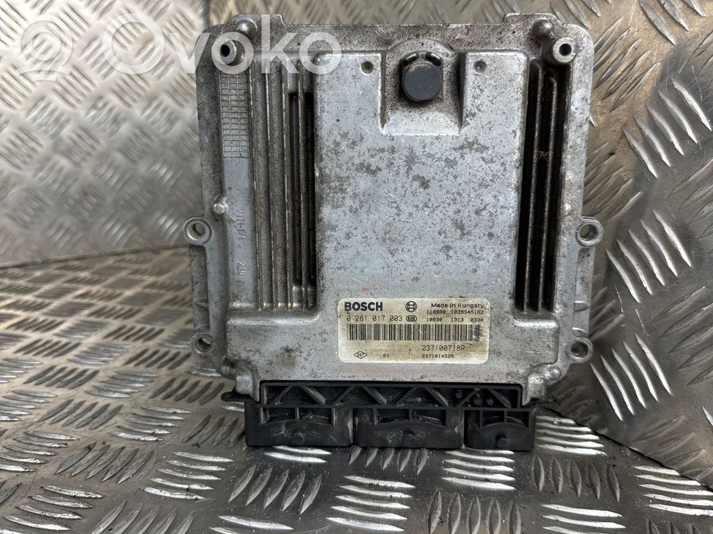 Renault Trafic II (X83) Engine control unit/module 