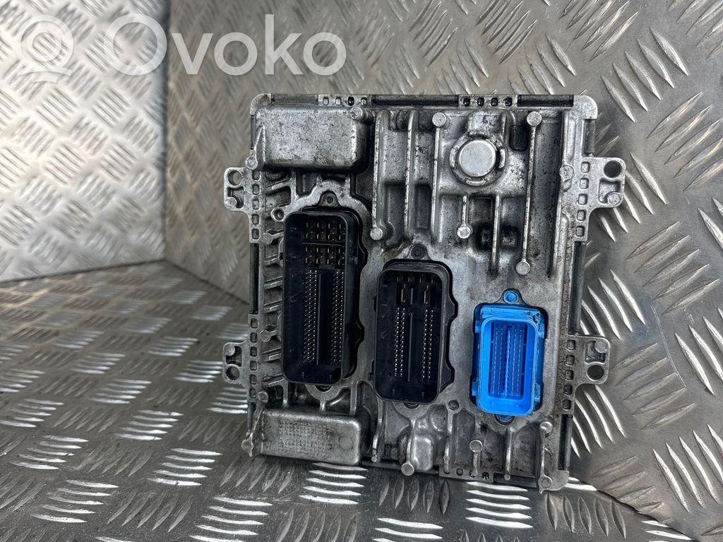 Opel Insignia B Engine control unit/module 