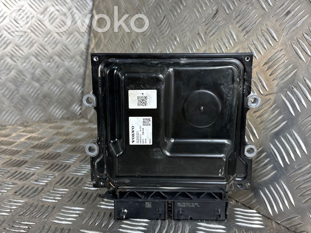 Volvo S90, V90 Engine control unit/module 