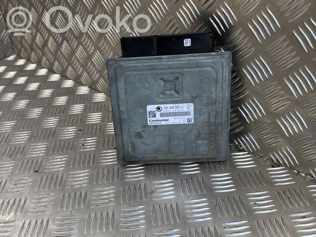 Skoda Superb B6 (3T) Engine control unit/module 
