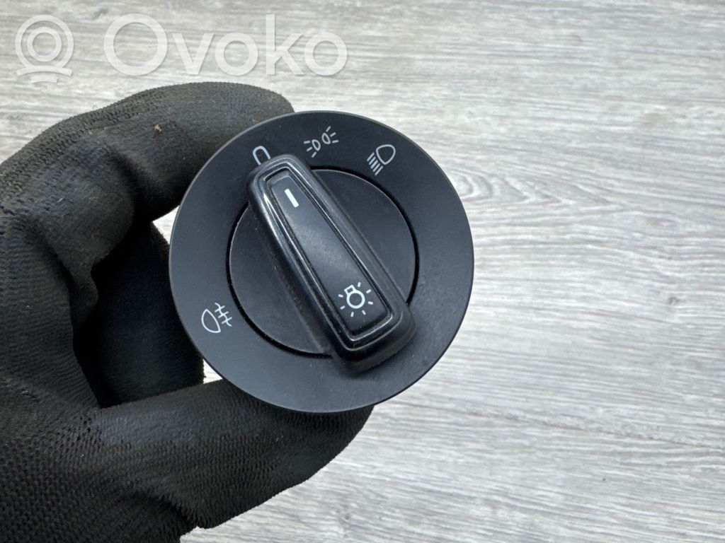 Skoda Octavia Mk3 (5E) Interruptor de luz 