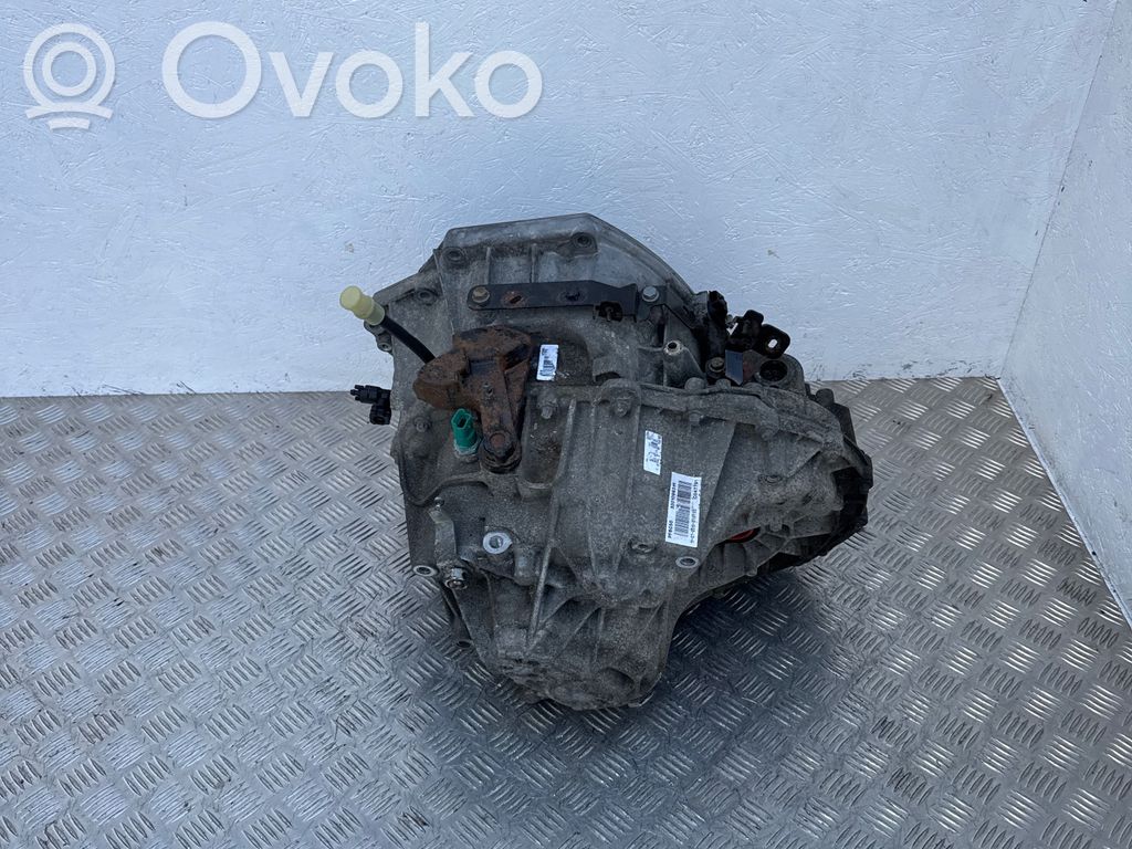 Opel Vivaro Manualna 6-biegowa skrzynia biegów 