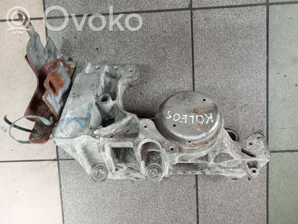 Renault Koleos I Engine mount bracket 