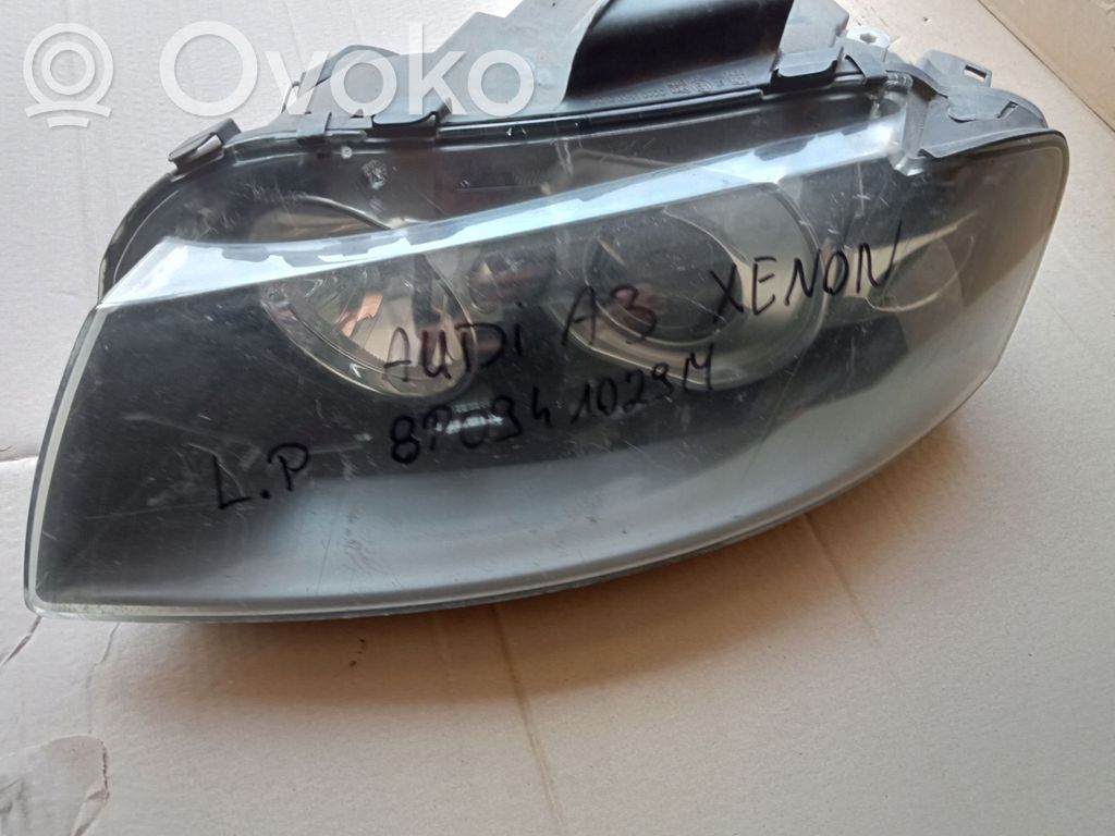 Audi A3 S3 8P Lampa przednia 