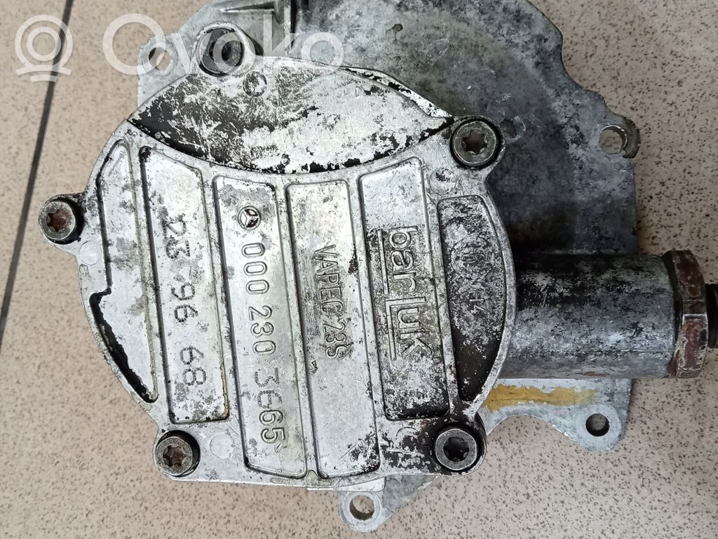 Mercedes-Benz E W210 Bomba de vacío 