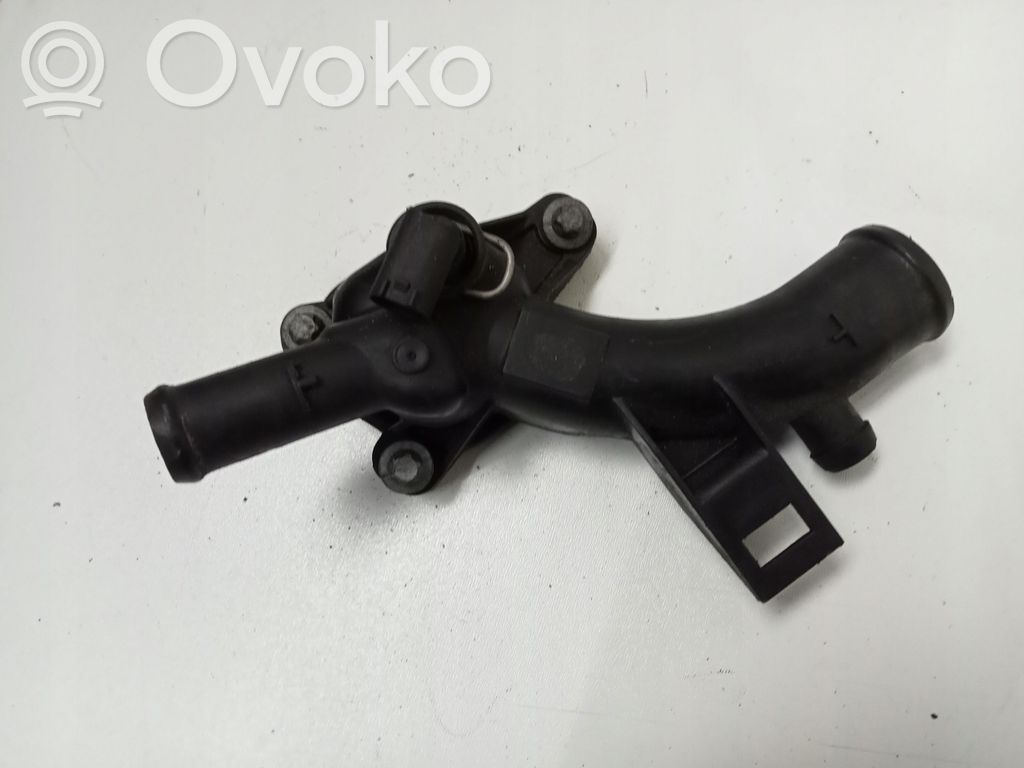 Opel Astra J Thermostat/thermostat housing 