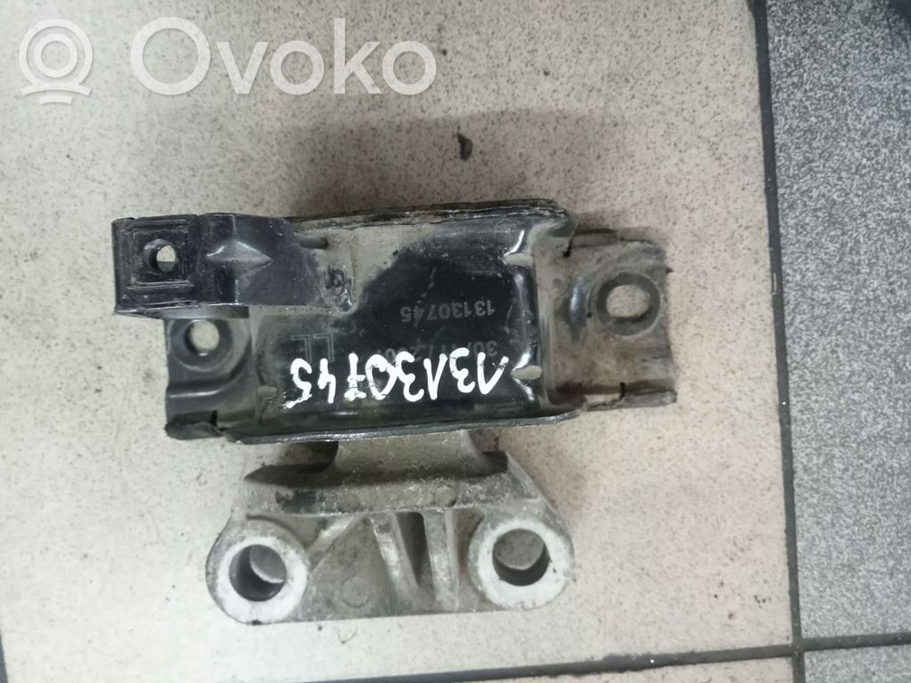 Opel Corsa D Engine mount bracket 