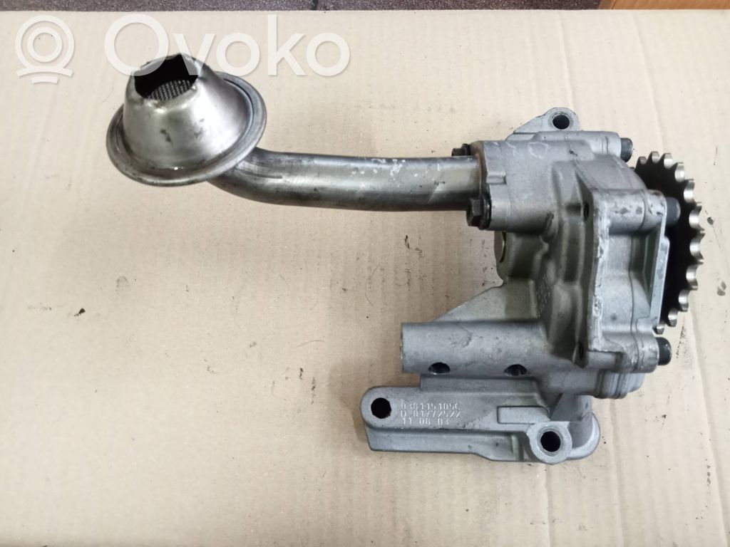 Volkswagen Golf V Oil pump 