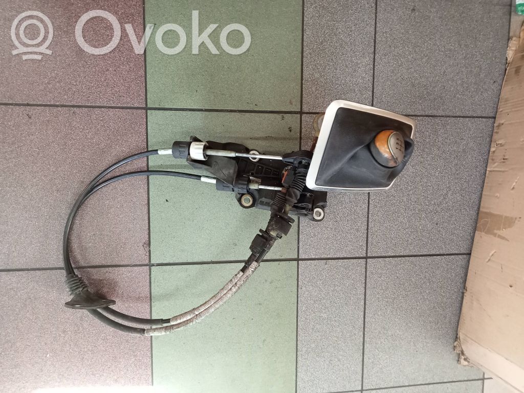 Ford Focus Gear shifter/selector 