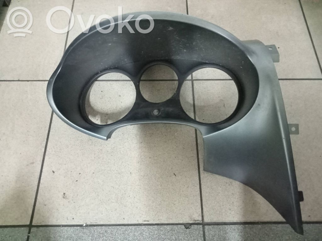 Seat Leon (1P) Kojelaudan kehys 