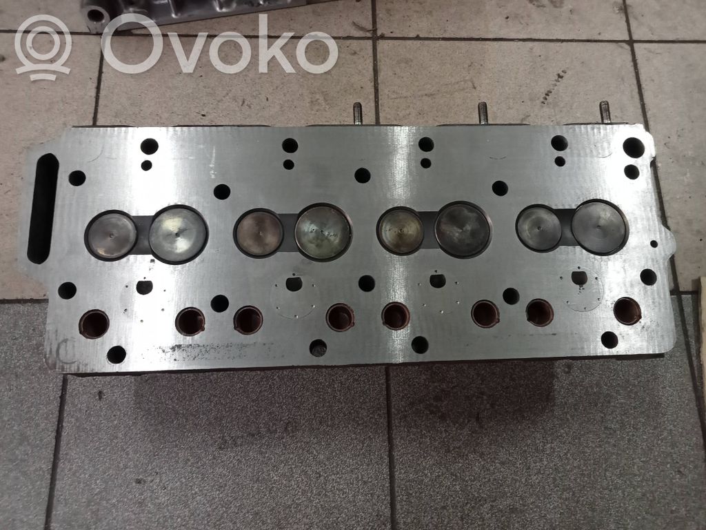 Culata del motor   0000