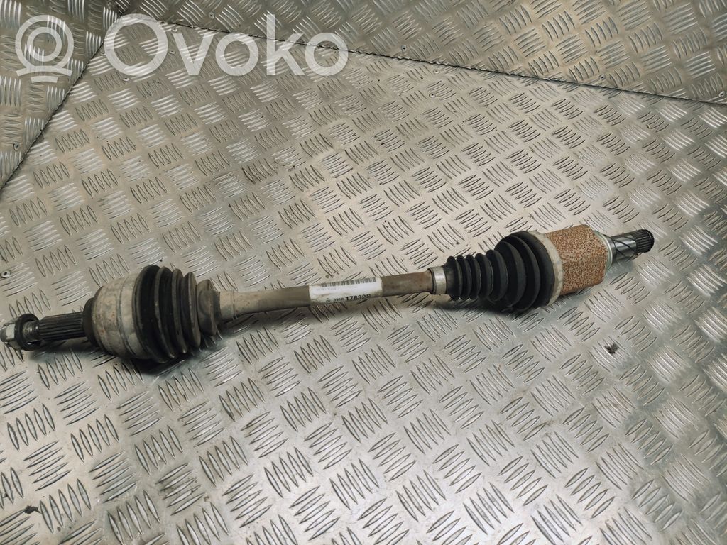 Dacia Sandero Priekšējā pusass 