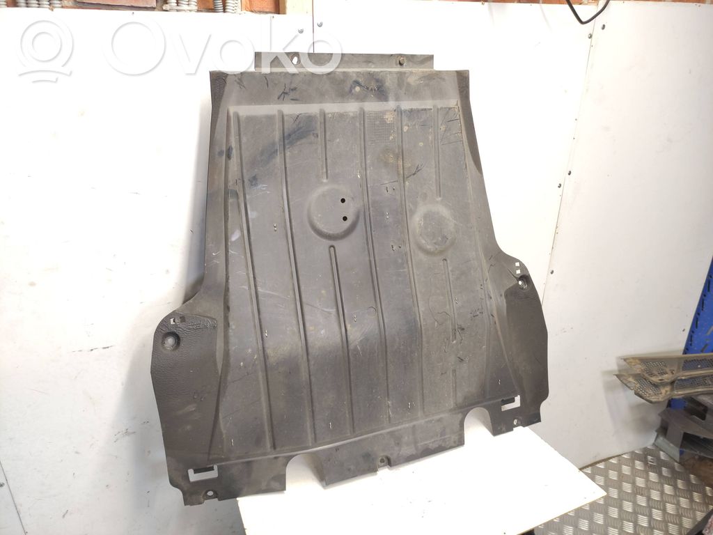 Renault Captur Engine splash shield/under tray 
