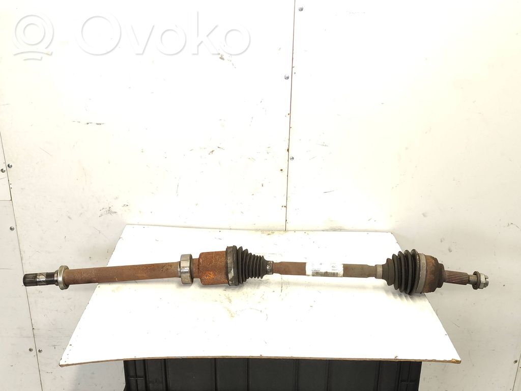 Eje de transmisión delantero   391005624R,20131993