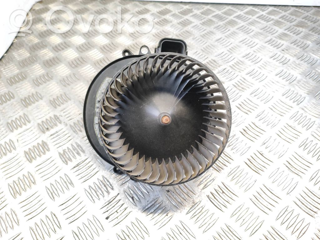 BMW 1 F20 F21 Mazā radiatora ventilators 