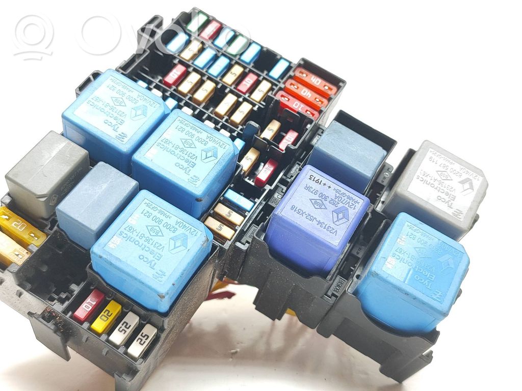 Renault Trafic III (X82) Fuse module 