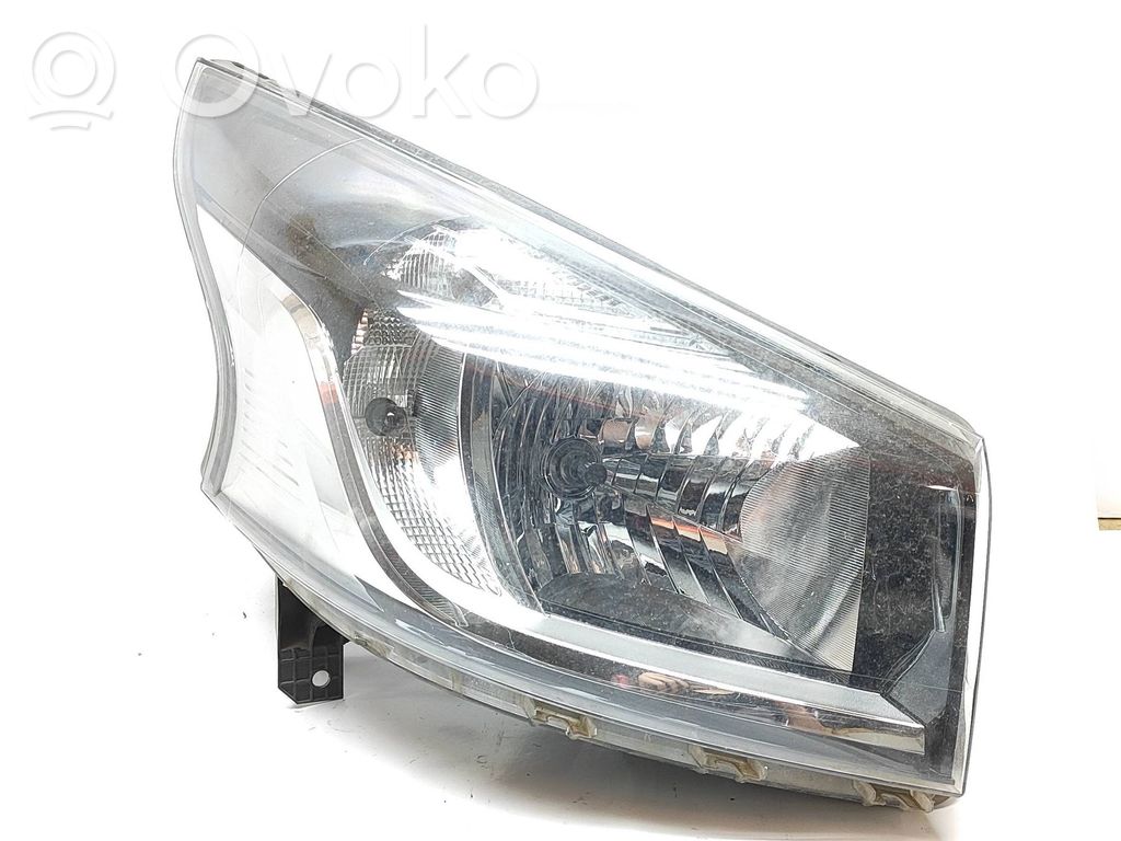 Renault Trafic III (X82) Lampa przednia 