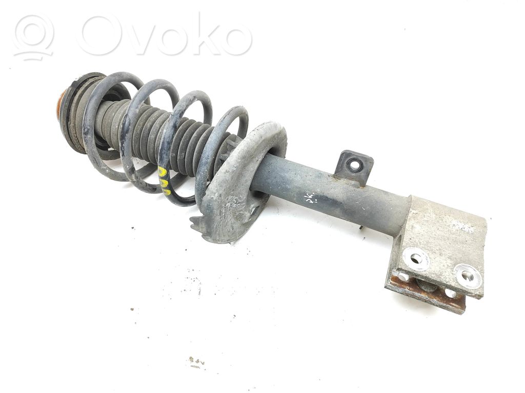 Front shock absorber with coil spring