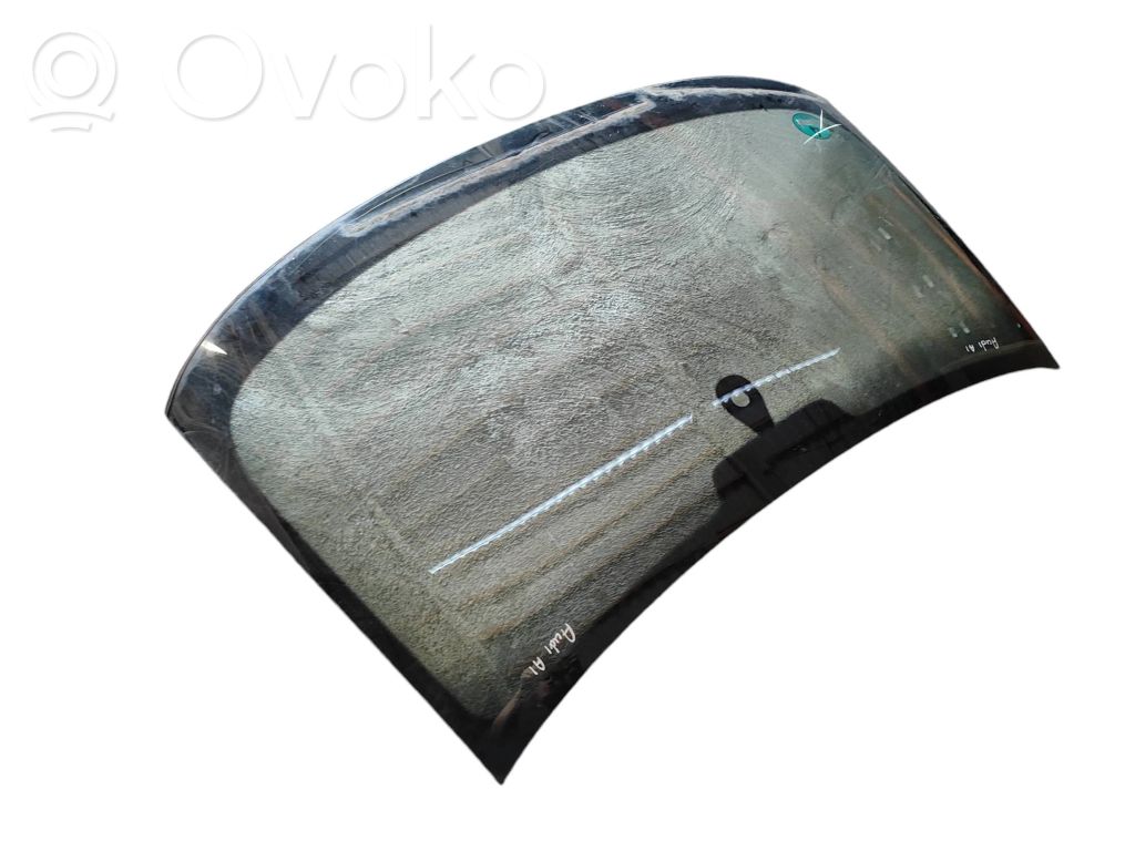 Priekšējā loga stikls   E000260,000168