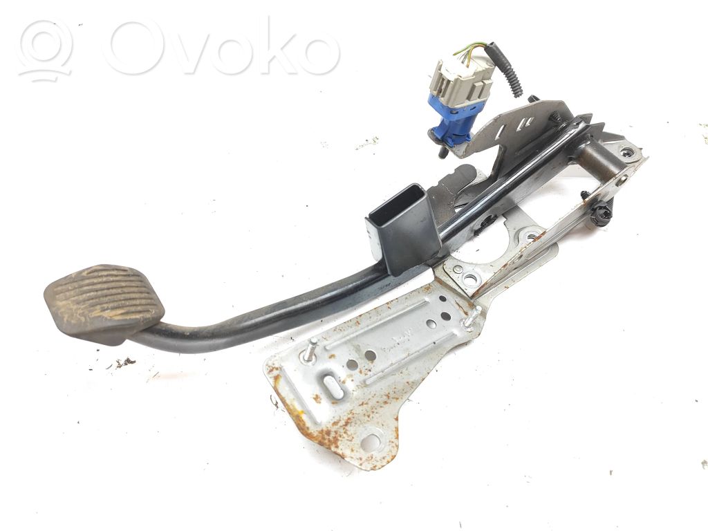 Volvo V40 Brake pedal 
