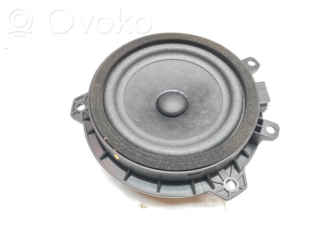 KIA Stonic Skaļrunis (-i) priekšējās durvīs 