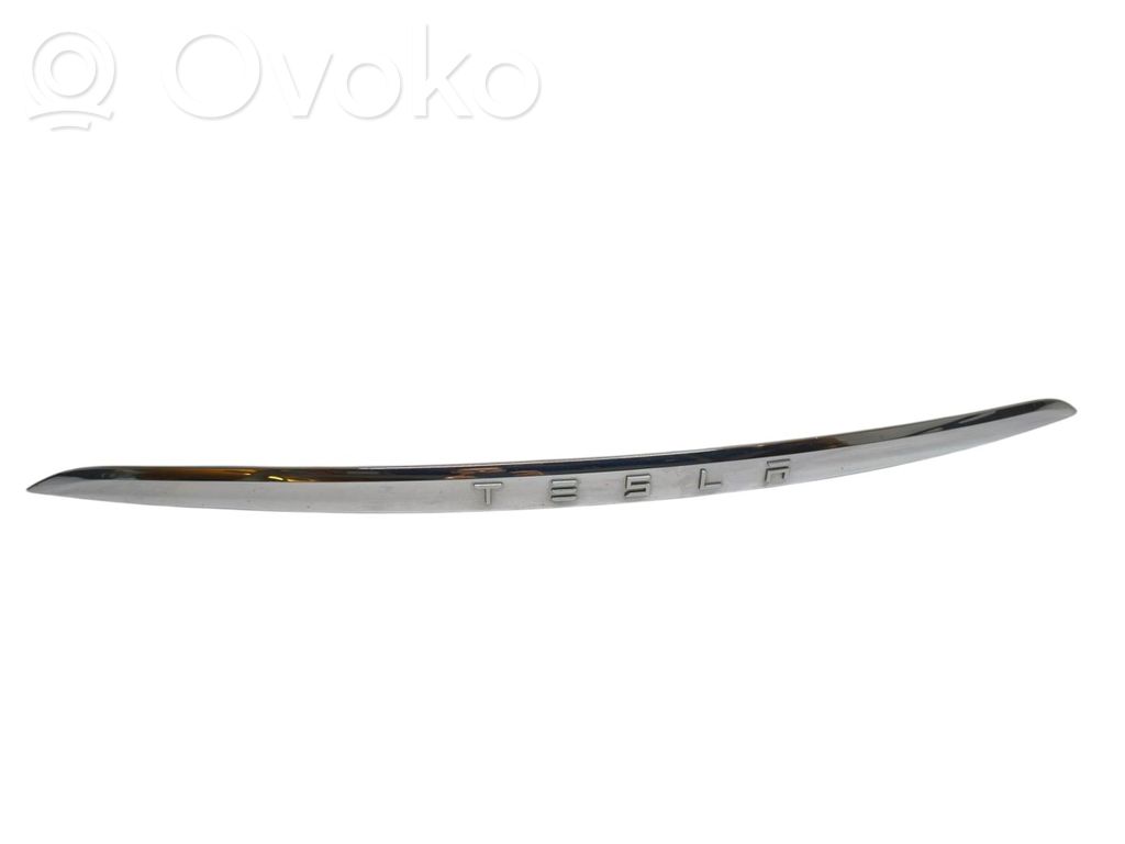 Tesla Model X Tailgate trim 