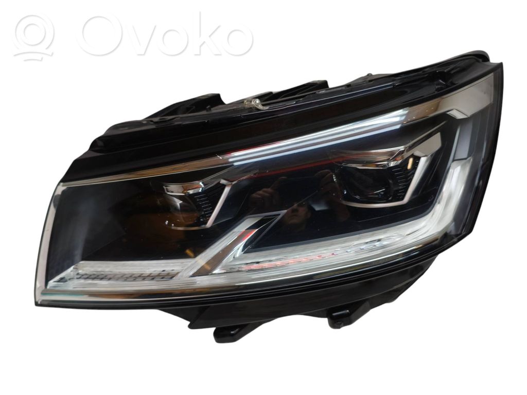 Volkswagen Multivan T6 Lampa przednia 
