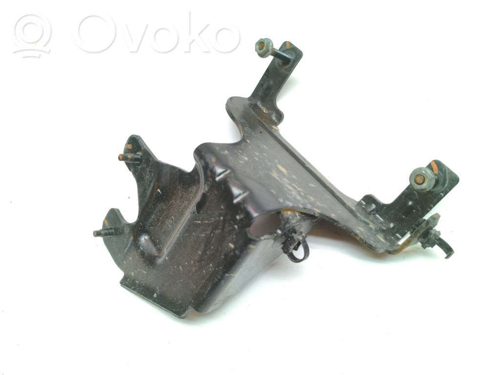 Opel Astra L Other engine bay part 