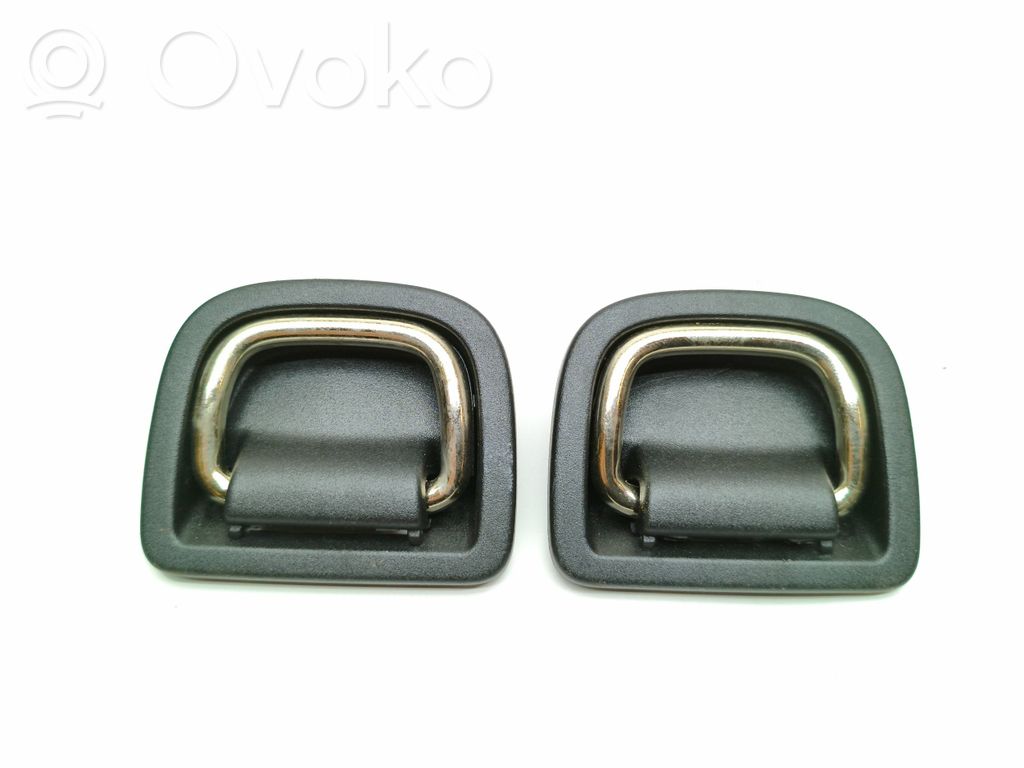 Volkswagen T-Roc Tie down hook / loop 