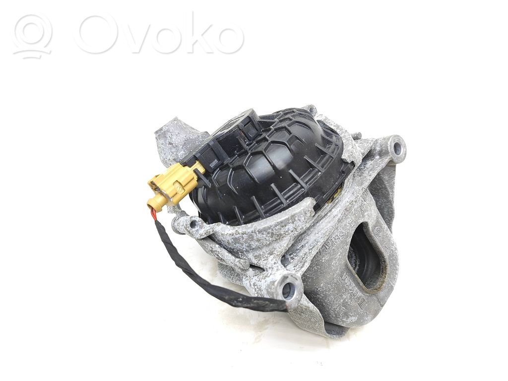 Audi Q5 SQ5 FY Engine mount bracket 