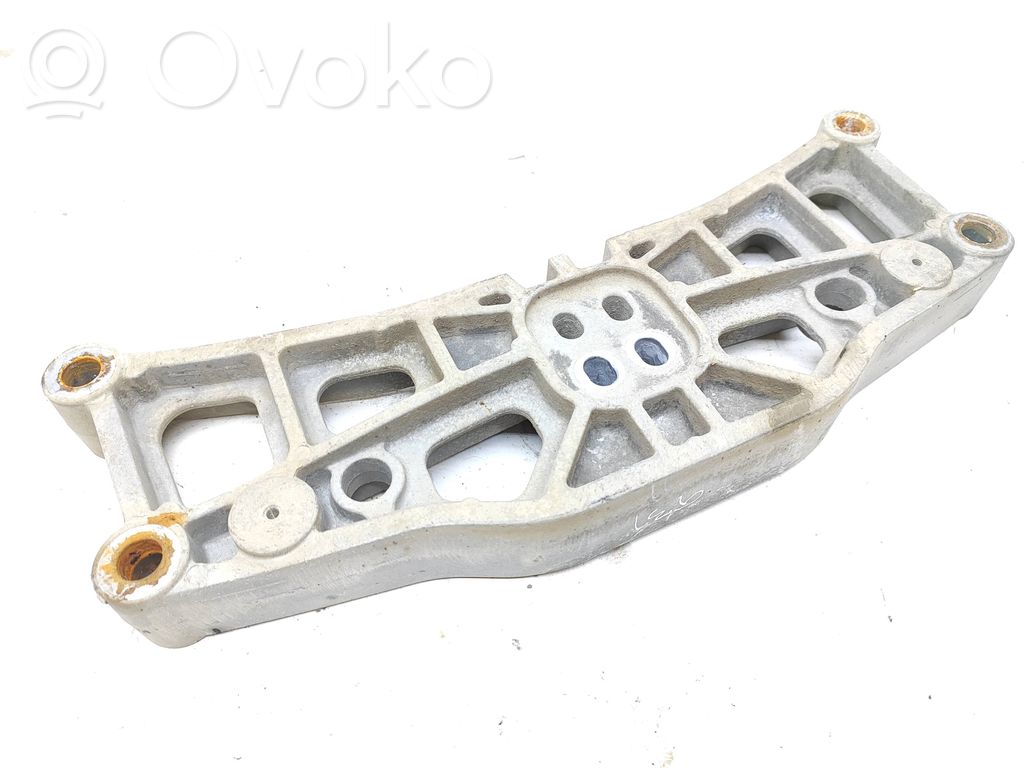 Dodge Challenger Gearbox mounting bracket 