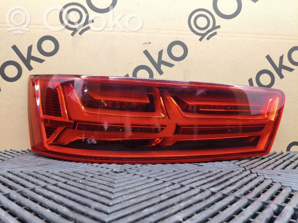 Audi Q7 4M Takaluukun takavalot 