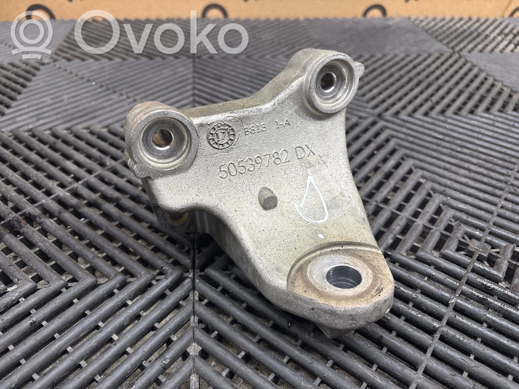 Alfa Romeo Giulia Support, suspension du moteur
