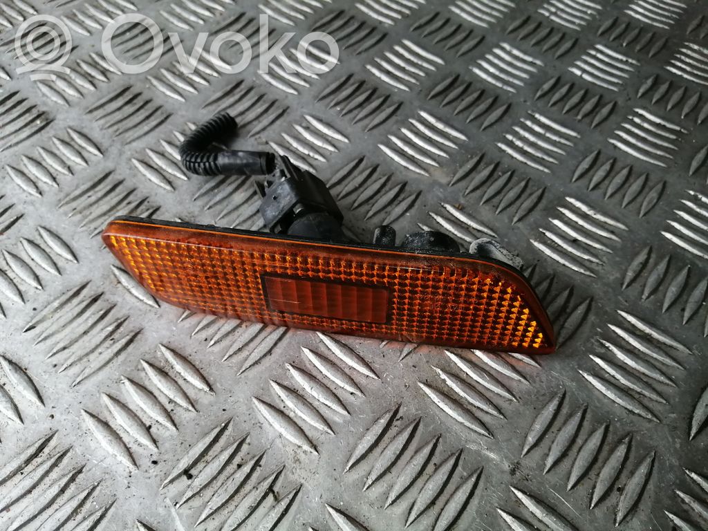 Volvo S80 Front bumper turn signal 
