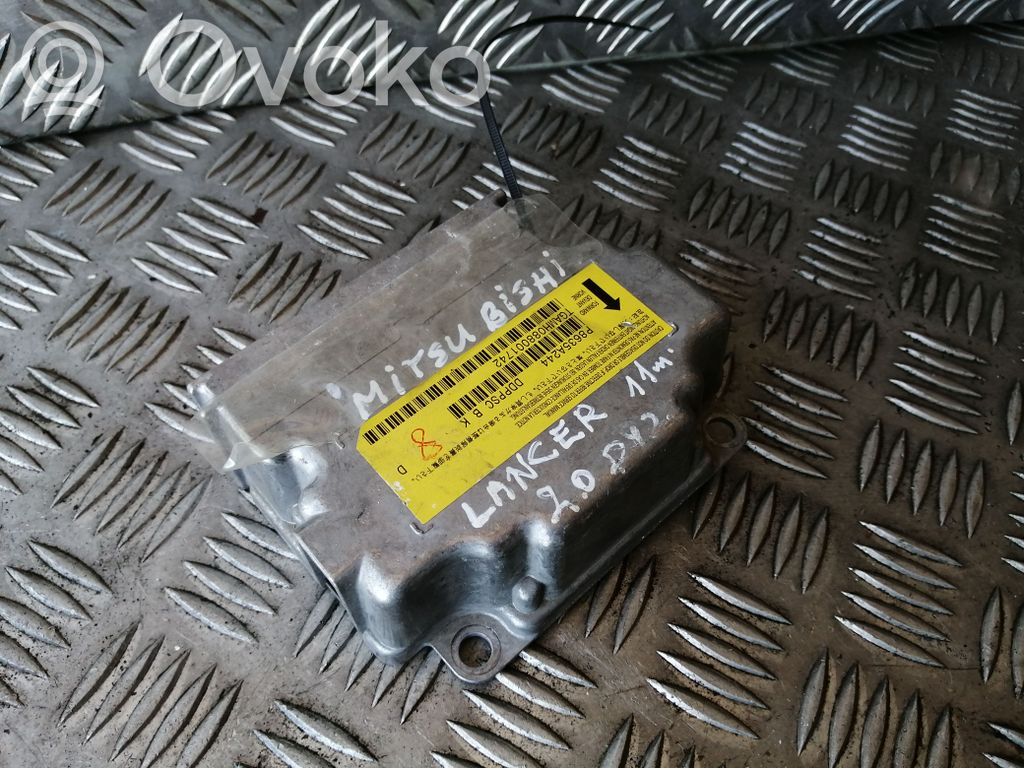 Mitsubishi Lancer X Oro pagalvių valdymo blokas 
