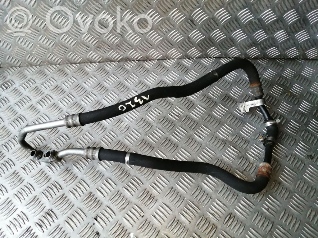 BMW 3 E92 E93 Gearbox oil cooler pipe/hose 