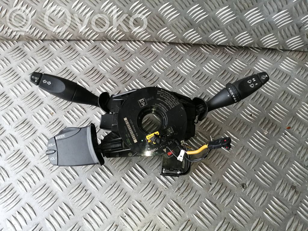 Ford Fiesta Interruptor/palanca de limpiador de luz de giro 