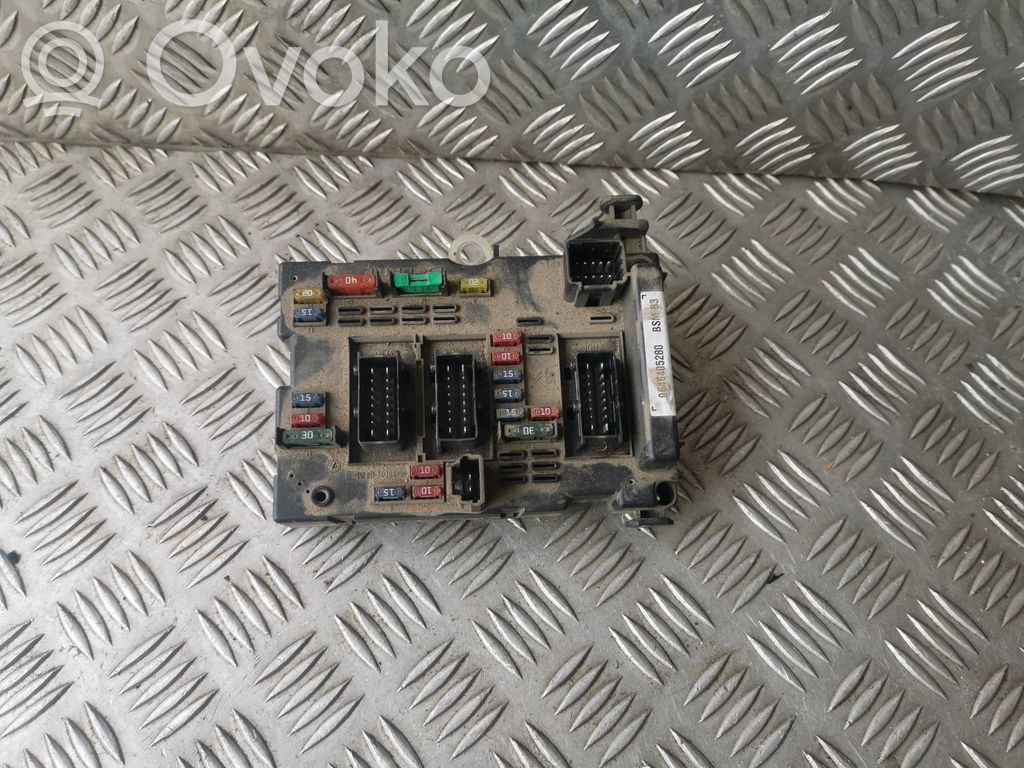 Peugeot 307 Fuse module 