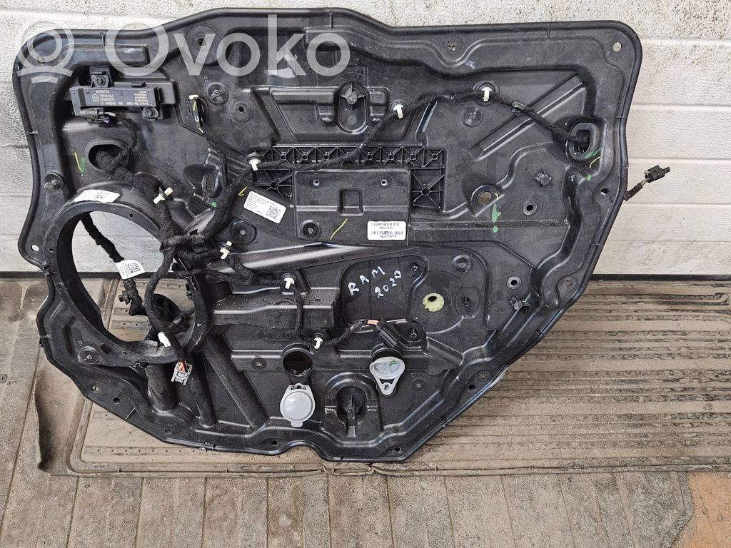 Dodge RAM Mechanizm podnoszenia szyby tylnej bez silnika 