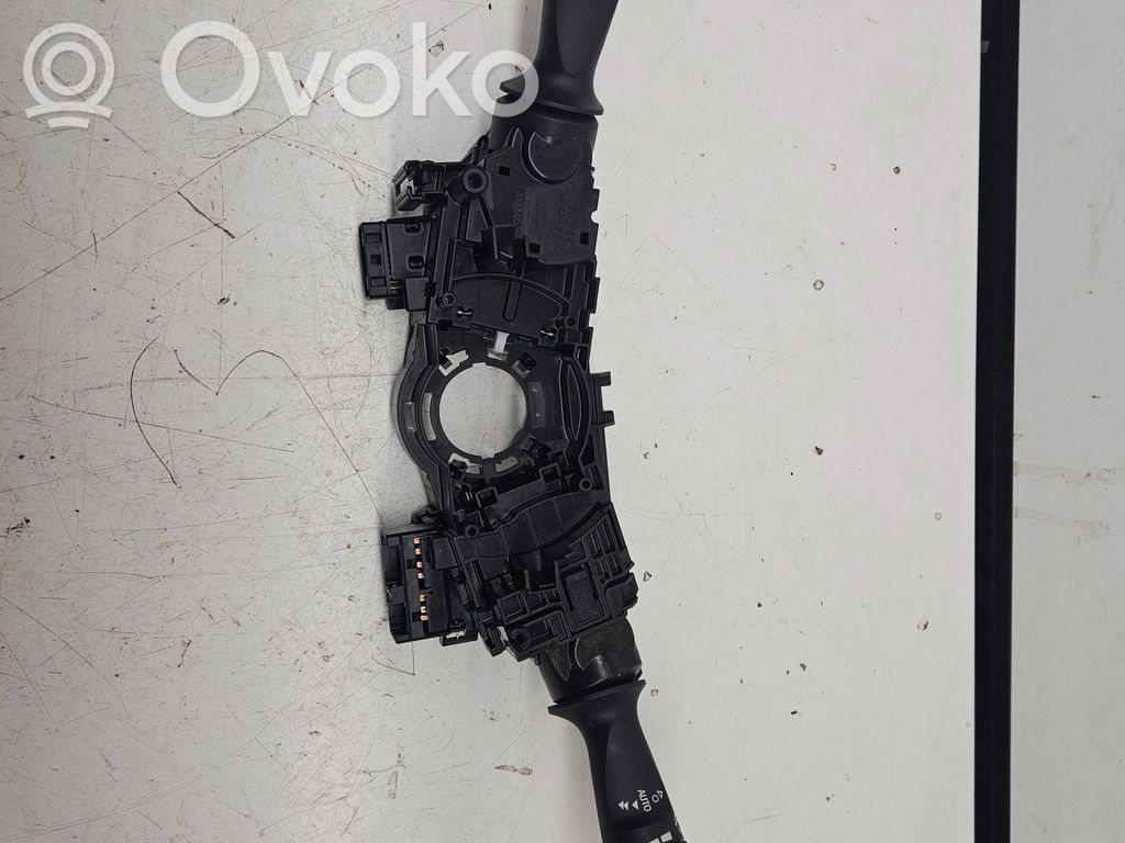 Toyota Highlander XU70 Rankenėlių komplektas 