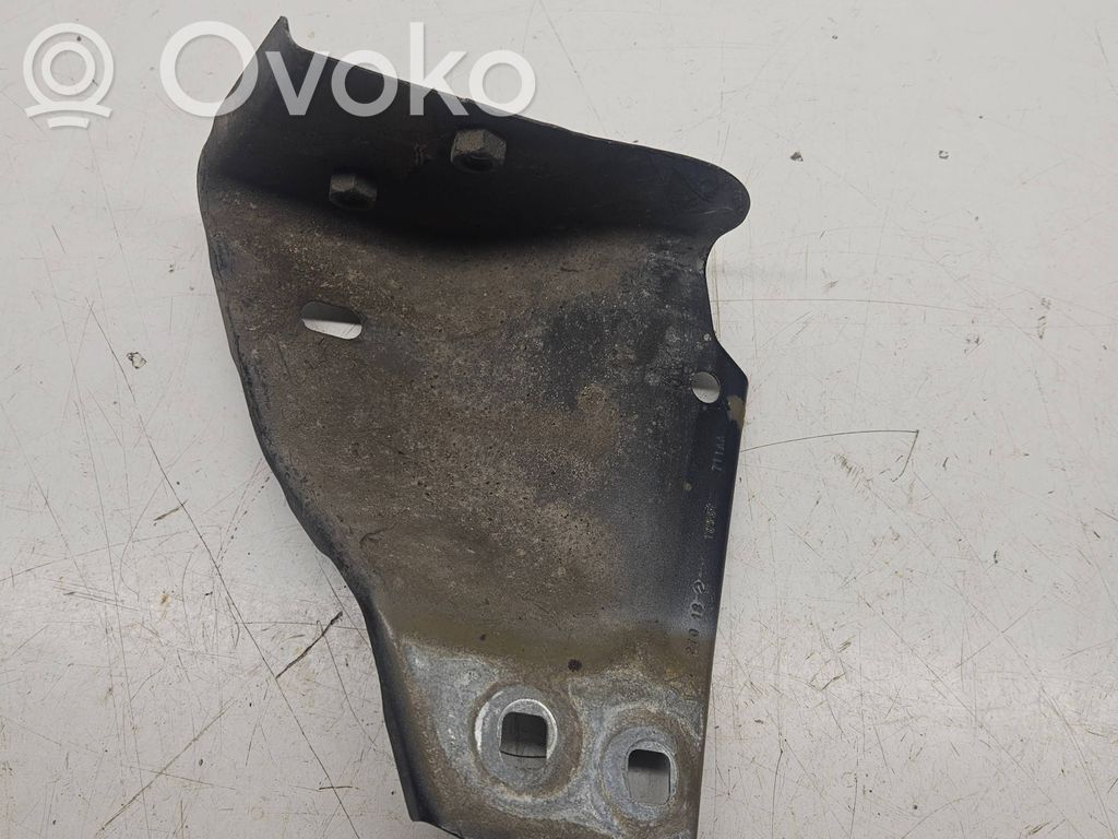 Fender mounting bracket   711AA,18956B