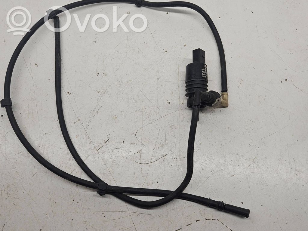 Chrysler Pacifica Windscreen/windshield washer pump 
