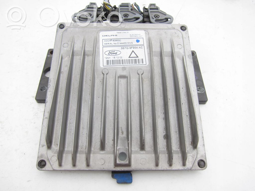 Ford Focus Engine control unit/module 