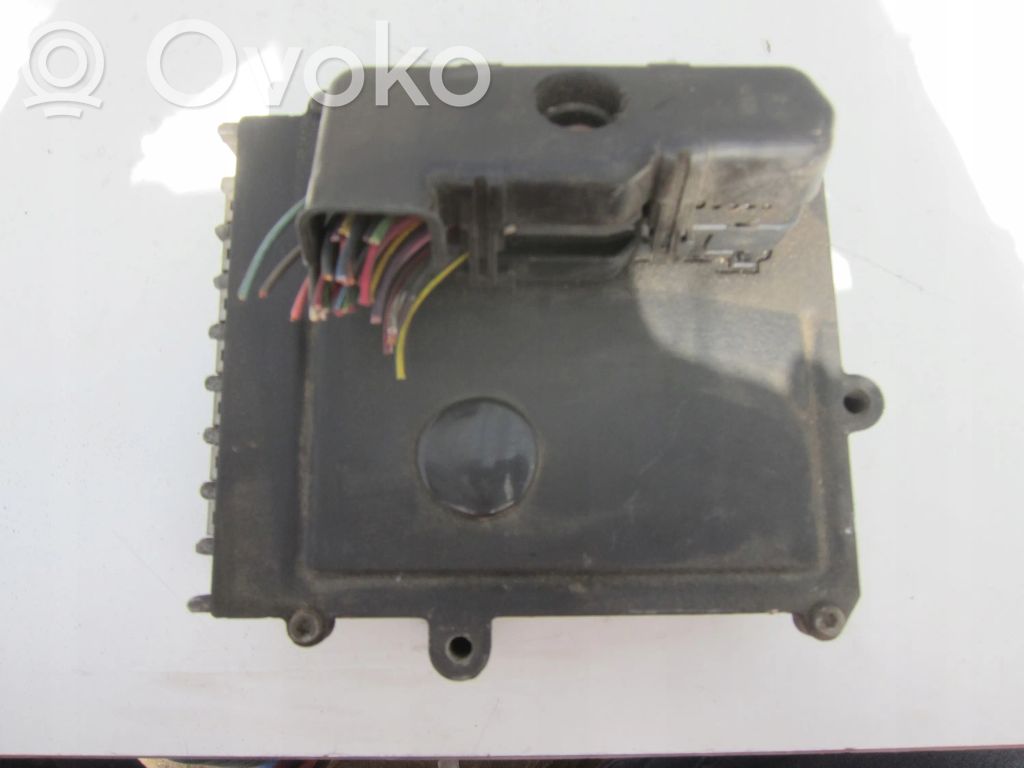 Engine control unit/module   P04686952AD