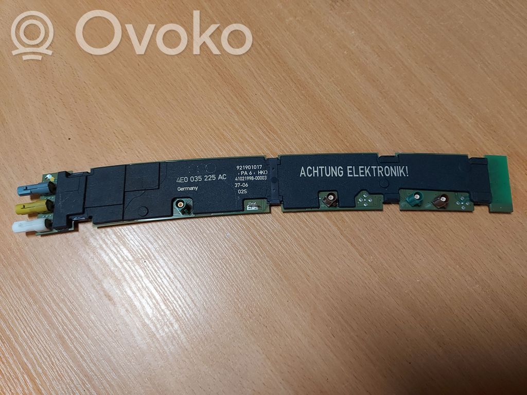 Audi A8 S8 D3 4E Pystyantennivahvistin 