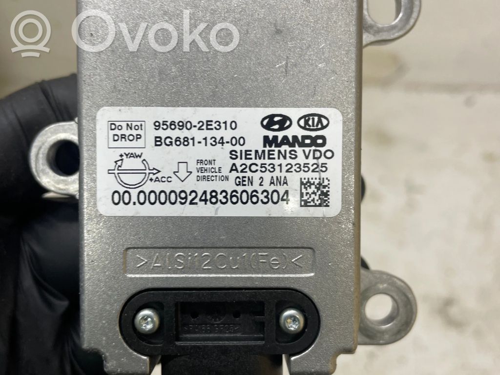KIA Carens II ESP acceleration yaw rate sensor 