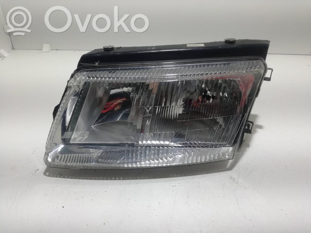 Volkswagen PASSAT B5 Lampa przednia 