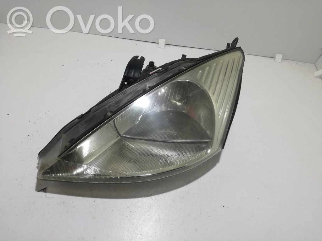 Ford Focus Headlight/headlamp 